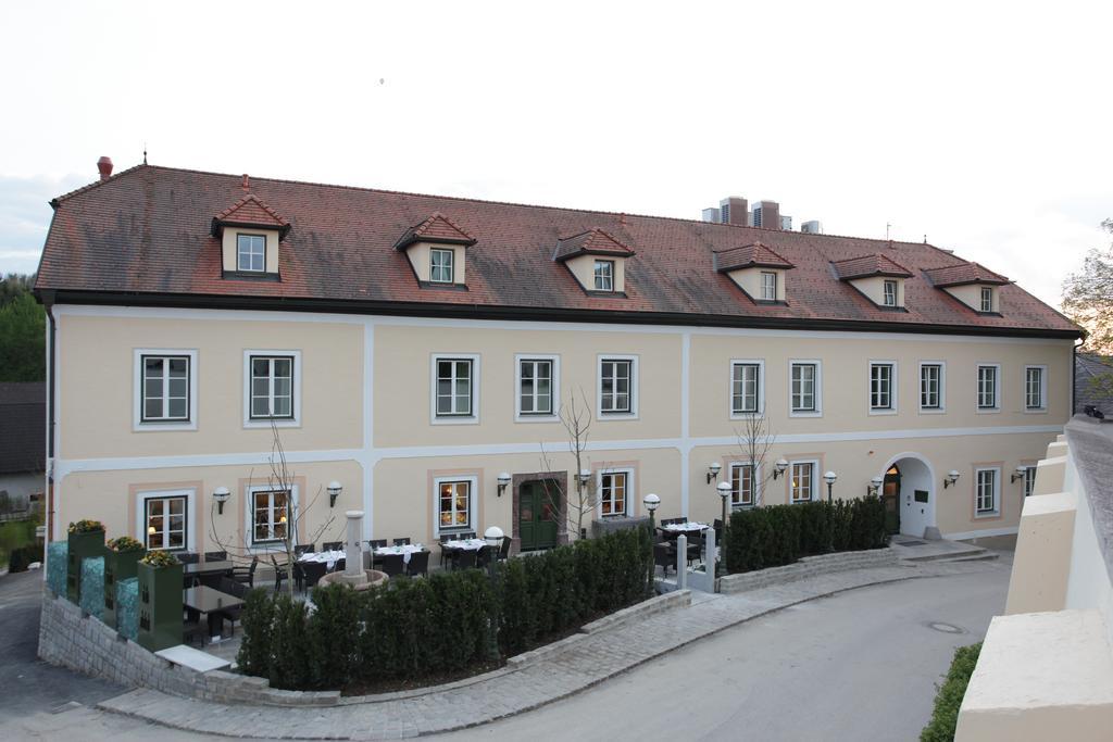 Landgasthof Winter Ardagger Stift Esterno foto