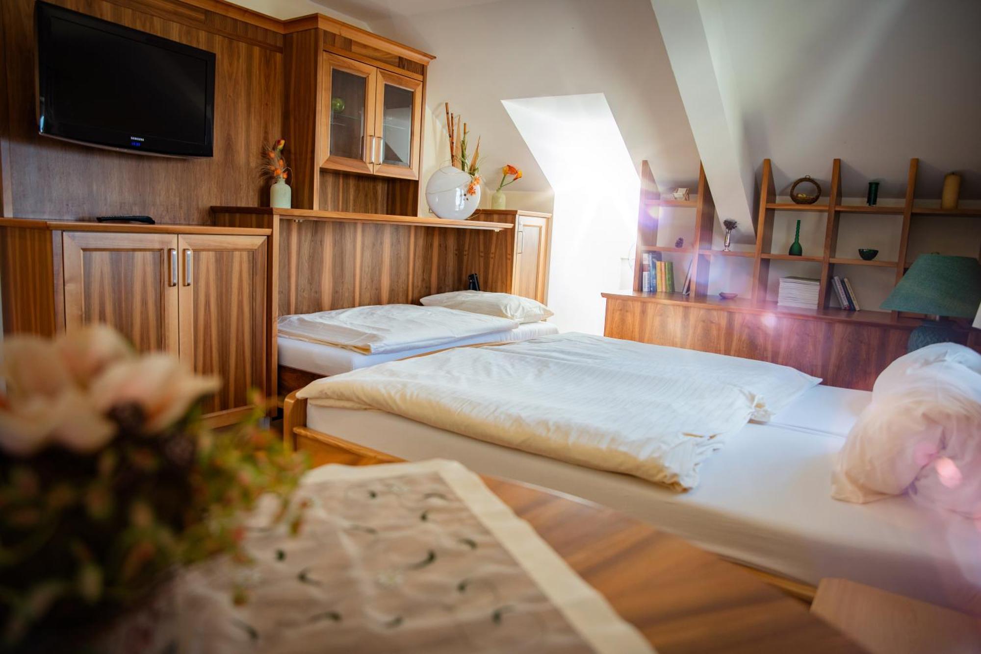 Landgasthof Winter Ardagger Stift Esterno foto